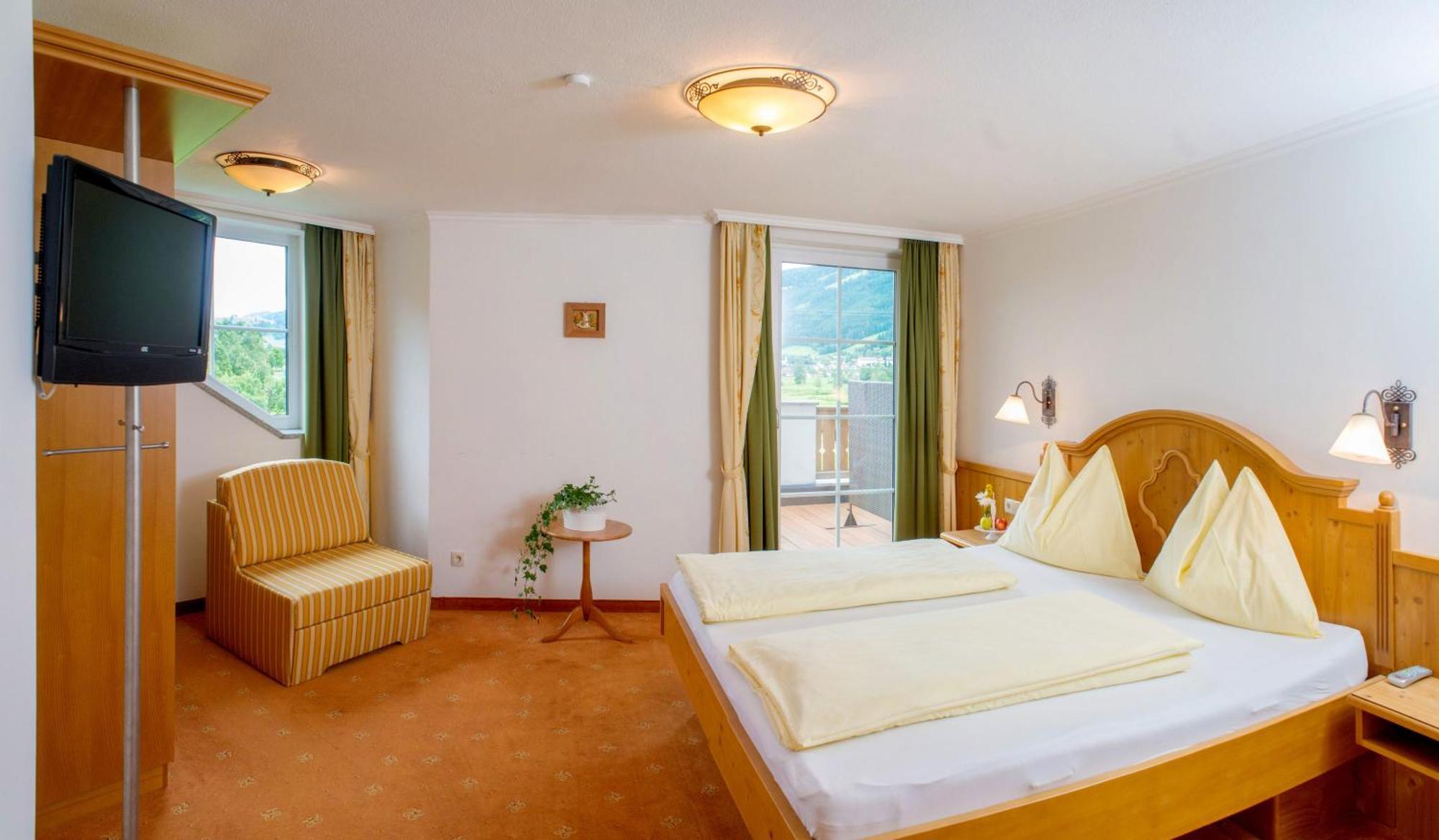 Landhotel Hubengut Bed And Breakfast Radstadt Exterior foto