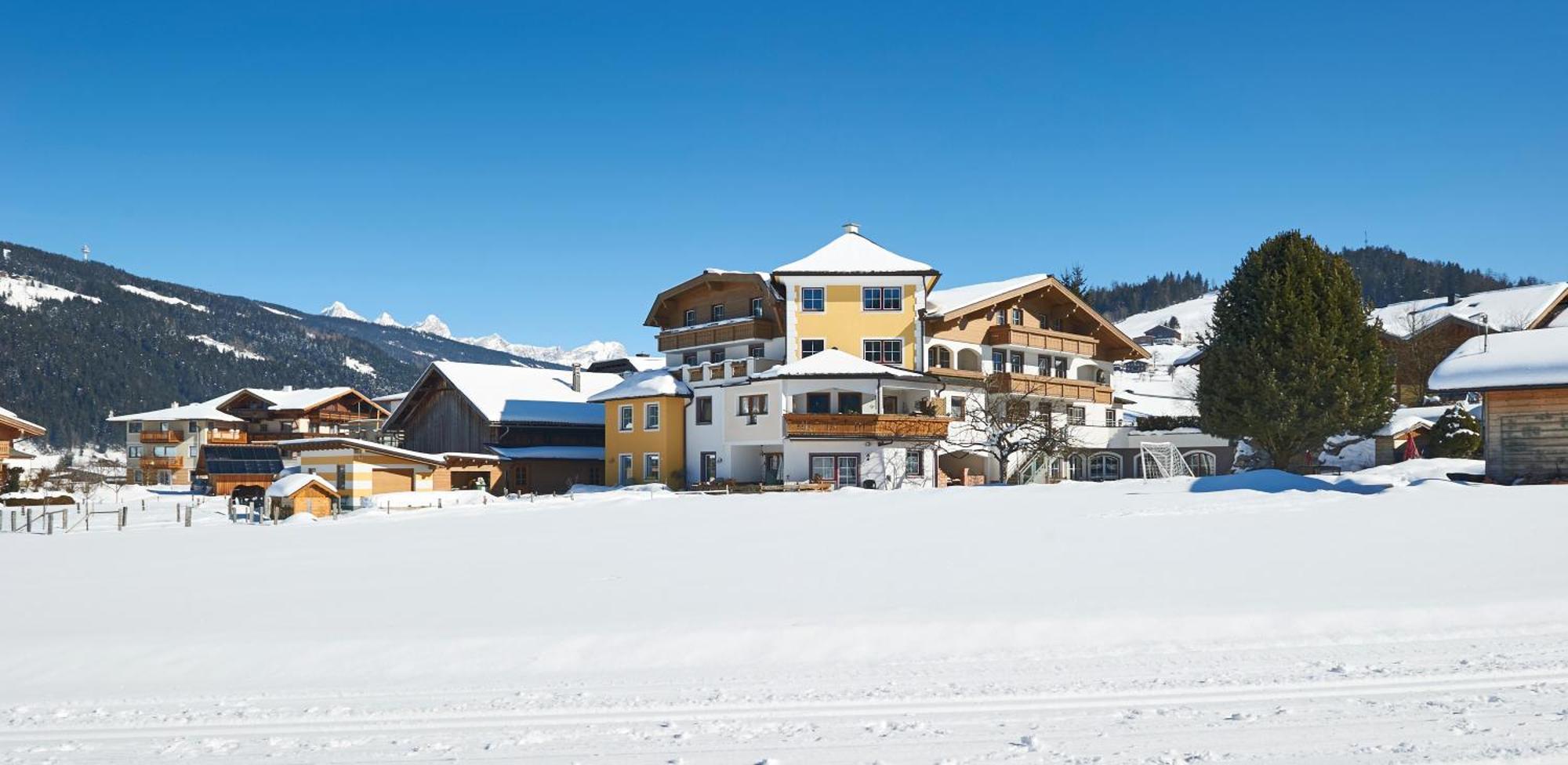 Landhotel Hubengut Bed And Breakfast Radstadt Exterior foto