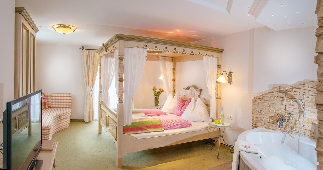 Landhotel Hubengut Bed And Breakfast Radstadt Exterior foto
