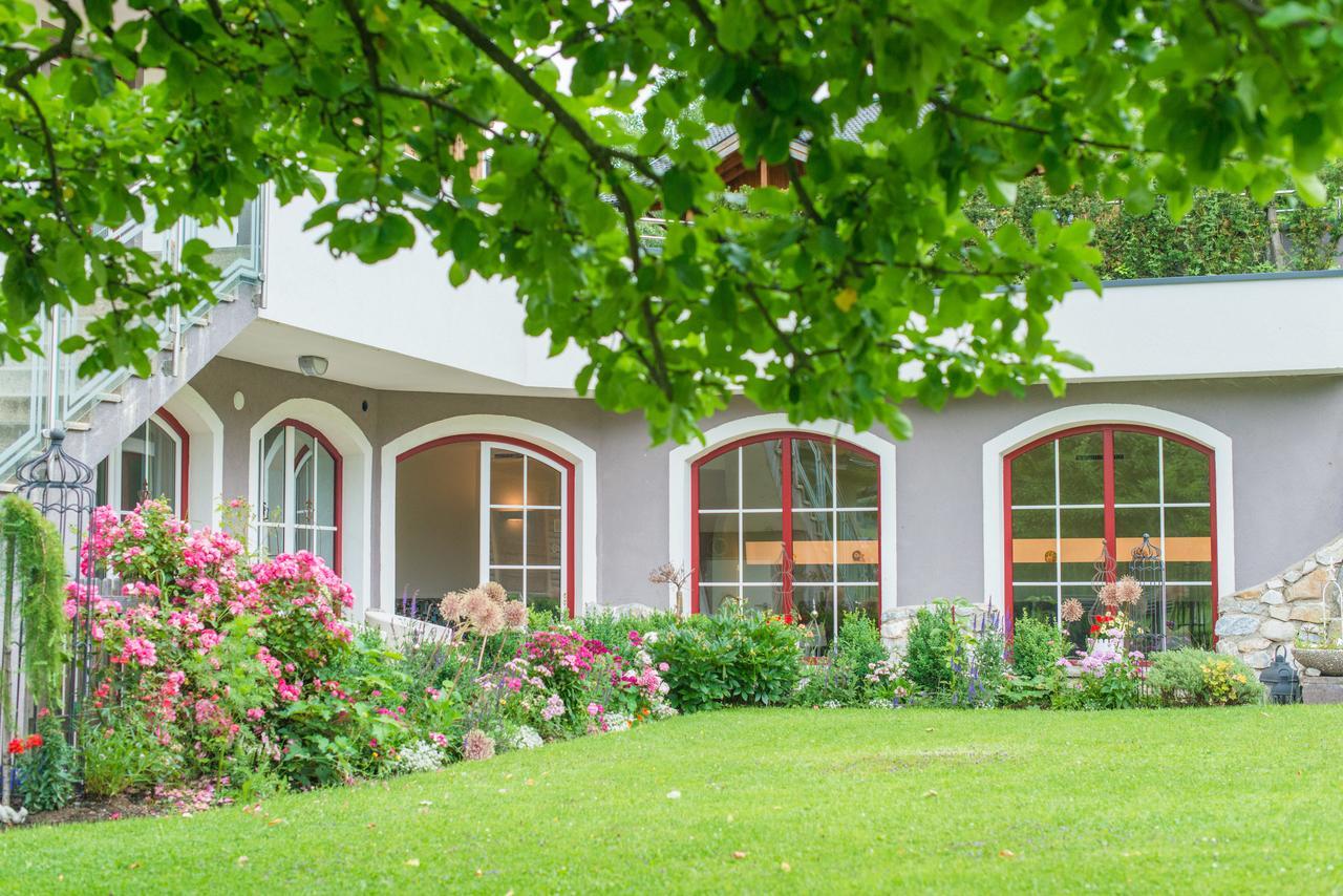 Landhotel Hubengut Bed And Breakfast Radstadt Exterior foto